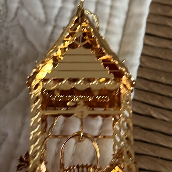 Danbury Mint Golden Wishing Well Ornament - Picture 8 of 8